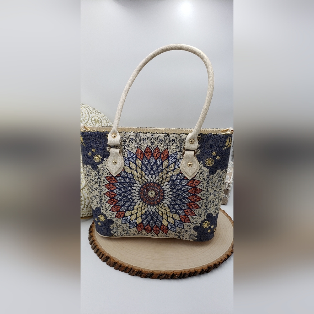 Handmade Turkish Handbag - Picture 4 of 11